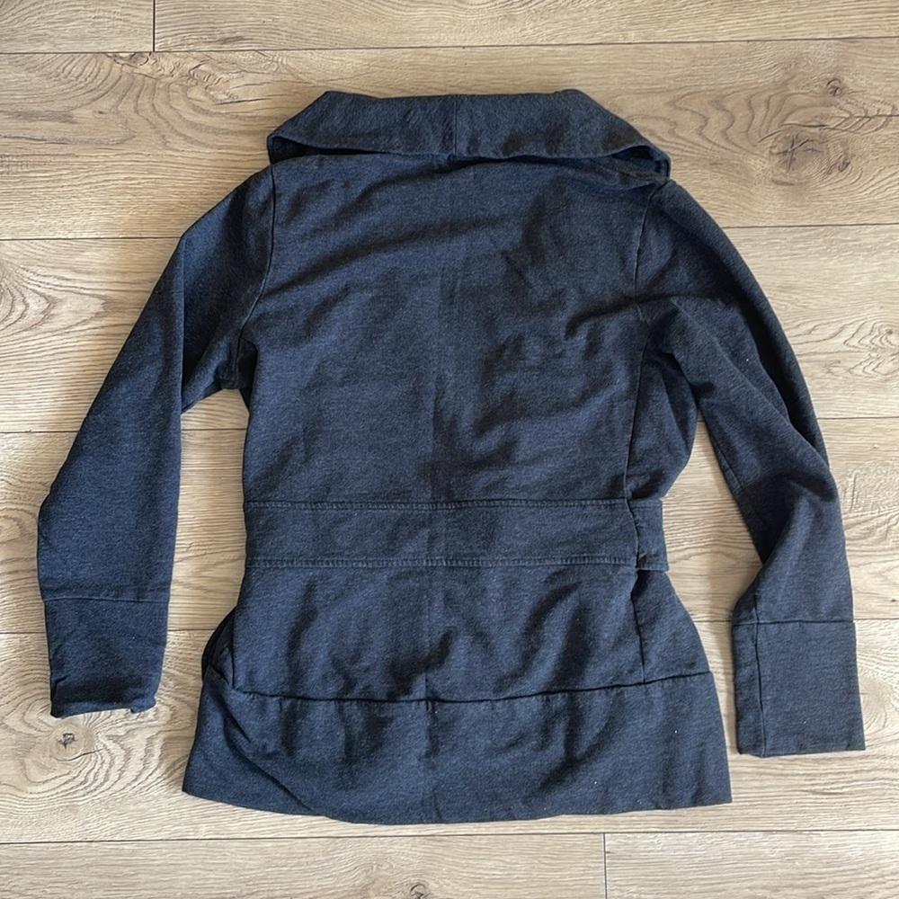 North Face women’s tie front blazer jacket. - Picture 3 of 3
